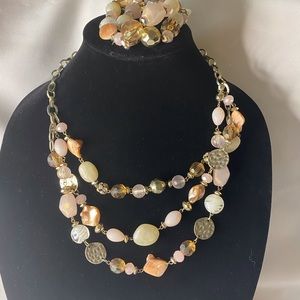 3 rows of pink and gold neckless with bracelet $25